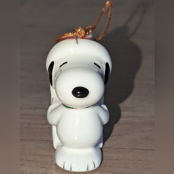 Snoopy Smiling Vintage Ornament - Picture 2 of 6